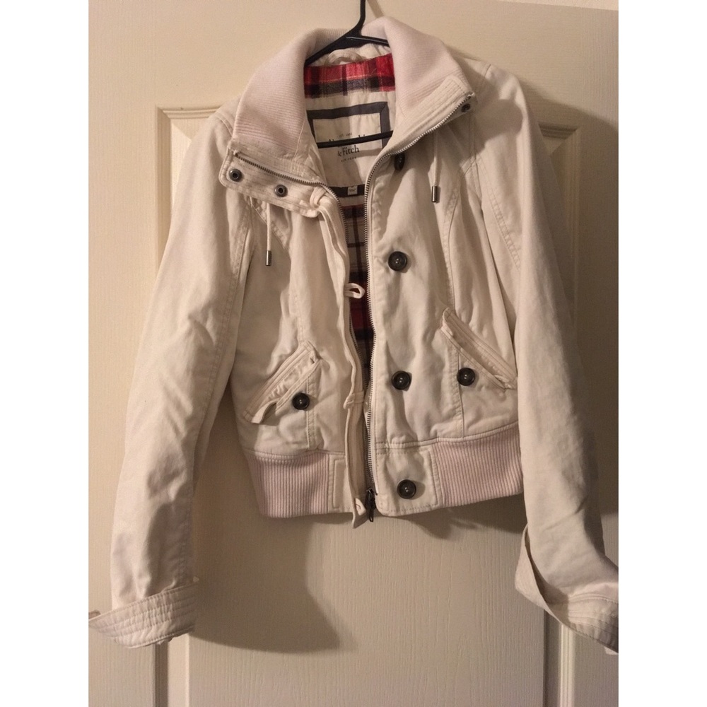 Abercrombie & Fitch cream bomber jacket